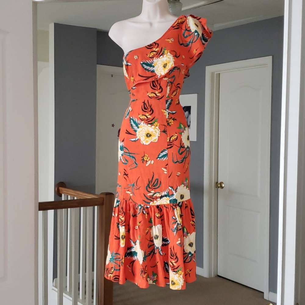 Gorgeous floral dress